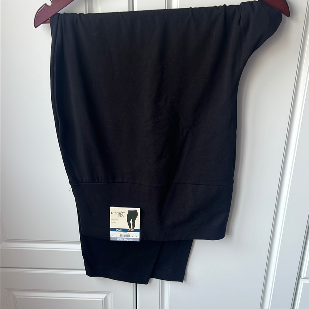 Terra & Sky Black High Rise Leggings